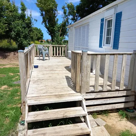 مكان تخييم Mobilhomme Omaha سانت لاورينت سور مير